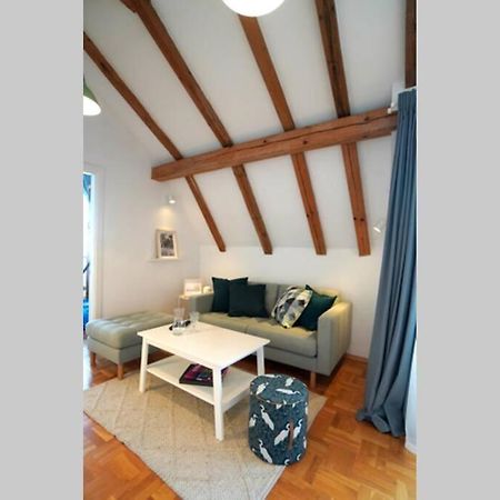 Modern Loft With Balcony In The Heart Of Sofia Daire Dış mekan fotoğraf